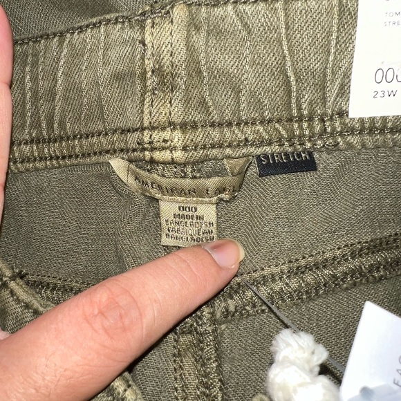 🌸 American Eagle Low-Rise Denim Short - Picture 7 of 7